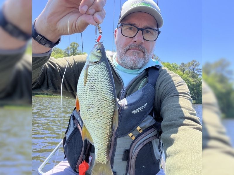Freshwater kayak fishing